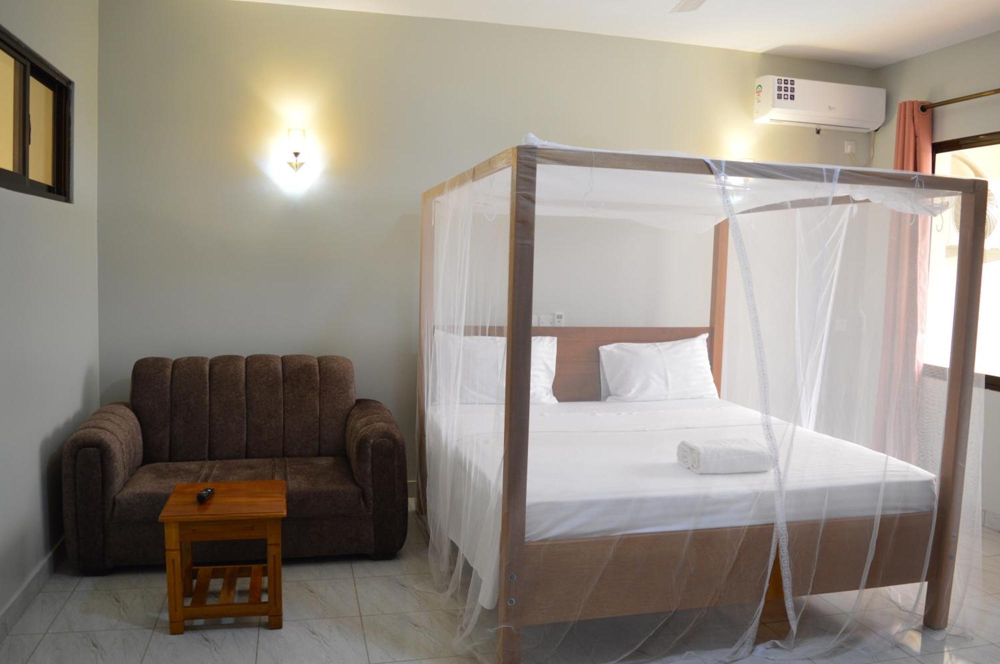 Hotel Tiffany Mombasa Exterior photo