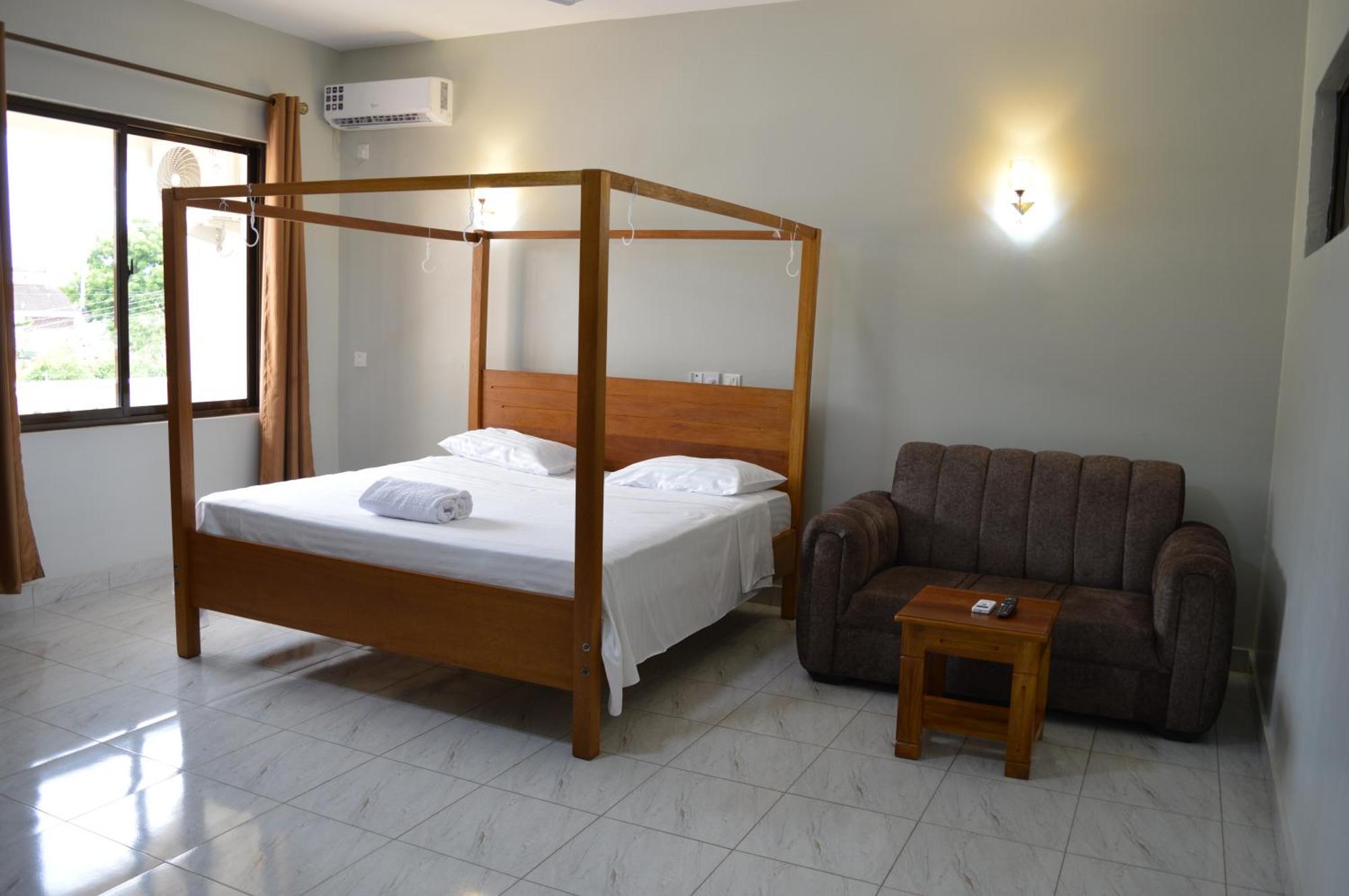 Hotel Tiffany Mombasa Exterior photo