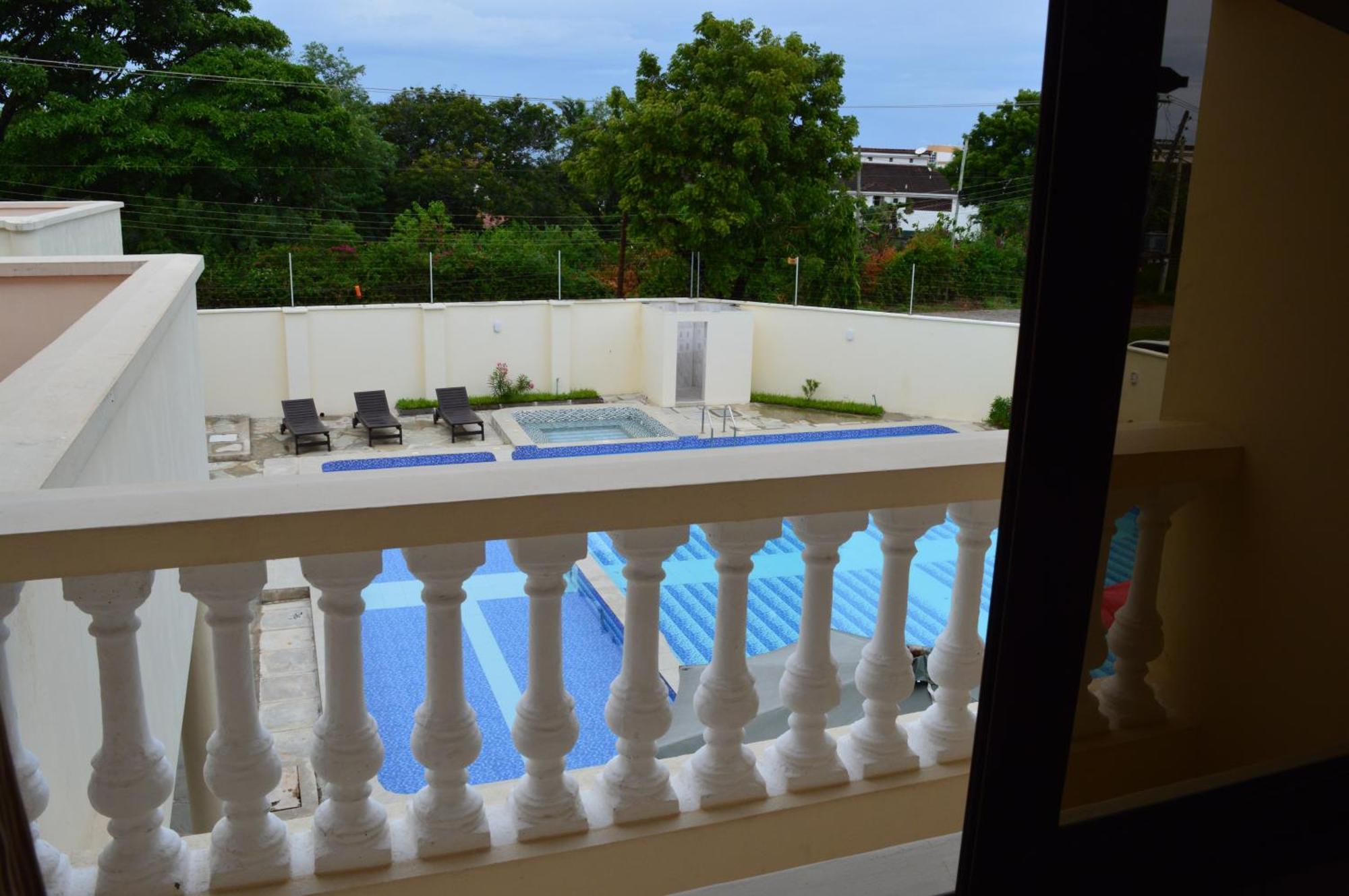 Hotel Tiffany Mombasa Exterior photo